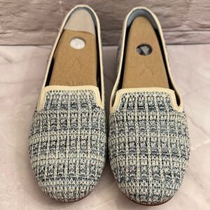 **Sold** Vivaia Audrey Women’s Loafers Multi Blue Tweed